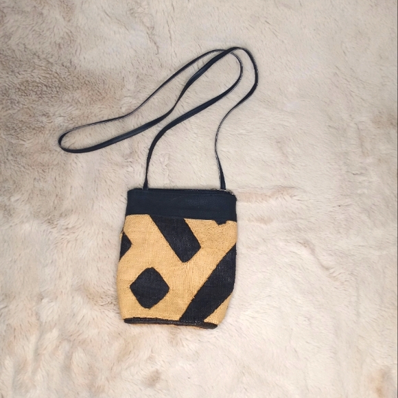 Straw Woven Animal Print Bohemian Mini Crossbody Hippie Tribal Bag - Picture 1 of 4